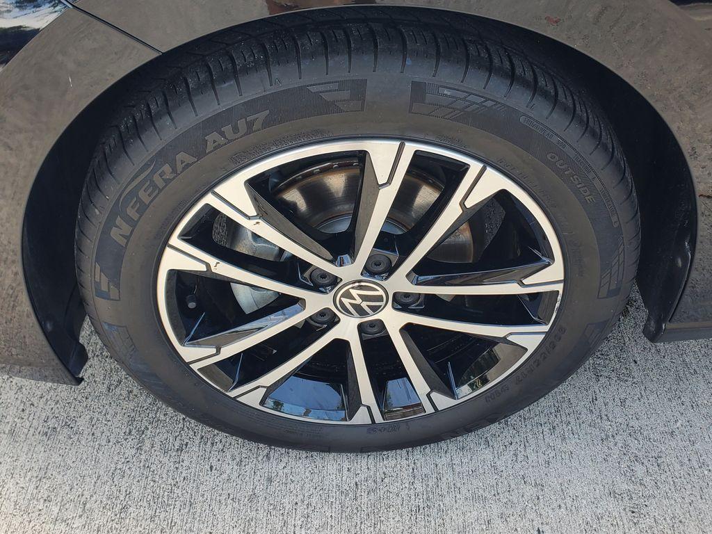 Volkswagen Jetta 1.5T Sport In Hollywood Fl | 3Vwbm7Bu6Pm022112 | Toyota Of Hollywood'S Amazinn Used Cars - Thumbnail 4