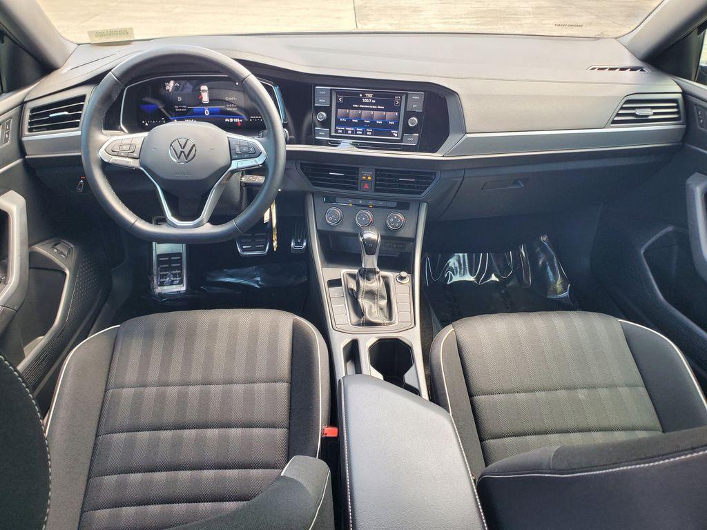 Volkswagen Jetta 1.5T Sport In Hollywood Fl | 3Vwbm7Bu6Pm022112 | Toyota Of Hollywood'S Amazinn Used Cars - Thumbnail 9