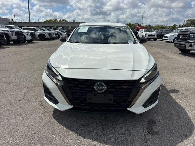 Nissan Altima 2.5 Sr In Hollywood Fl | 1N4Bl4Cv4Rn384210 | Toyota Of Hollywood'S Amazinn Used Cars - Thumbnail 15