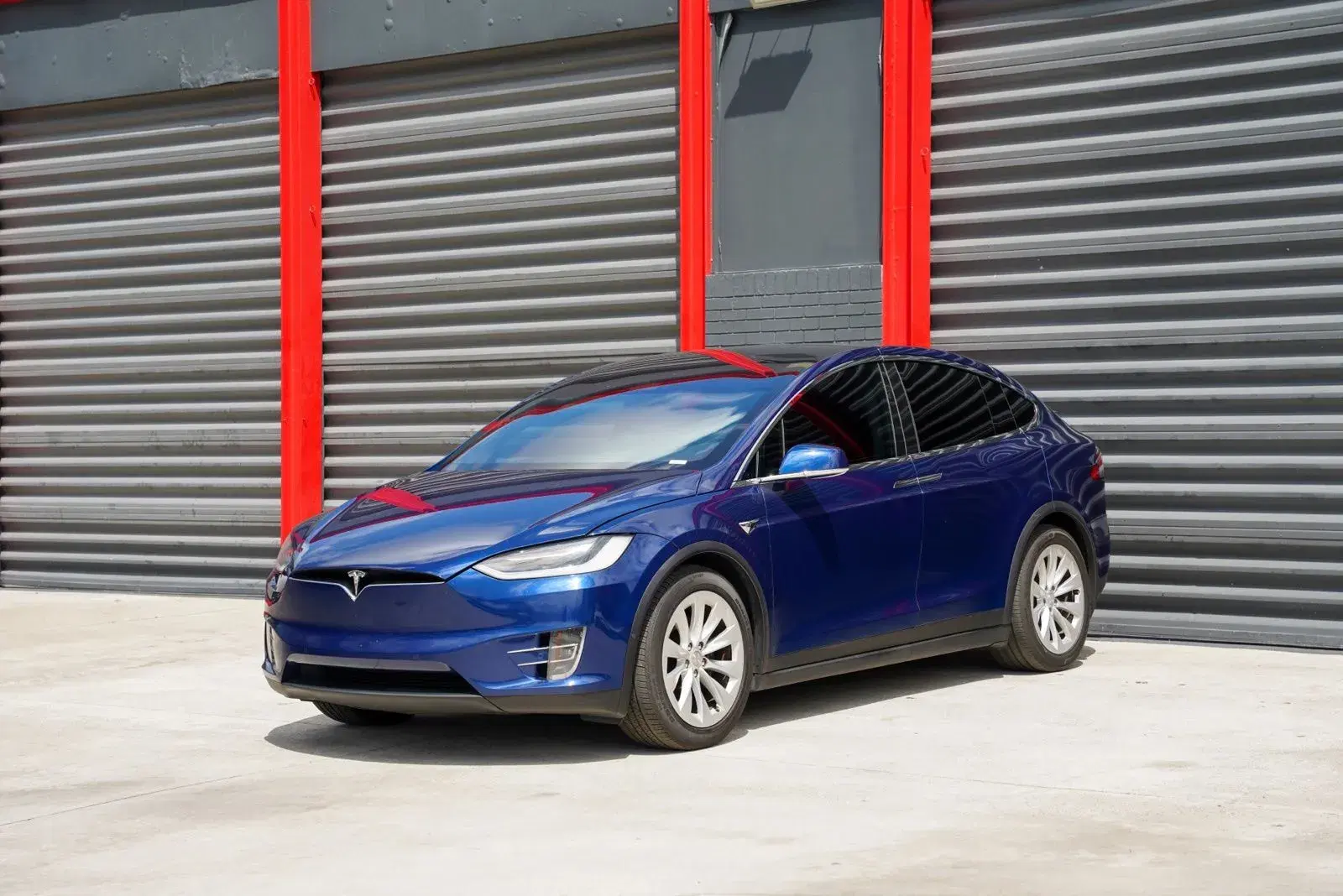 Tesla Model X 100D - View 1