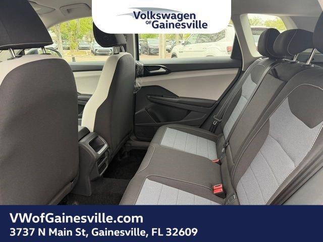 Volkswagen Taos S Fwd Sport Utility - Thumbnail 8