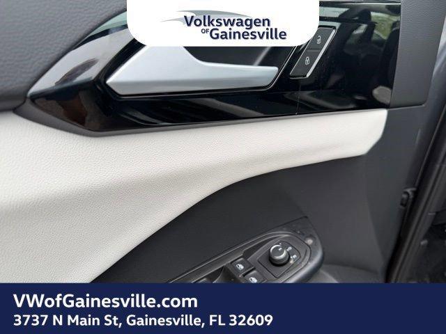 Volkswagen Taos S Fwd Sport Utility - Thumbnail 13