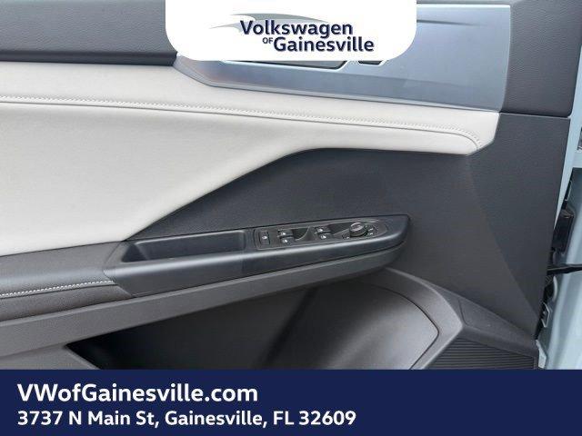 Volkswagen Taos Se Fwd Sport Utility - Thumbnail 13