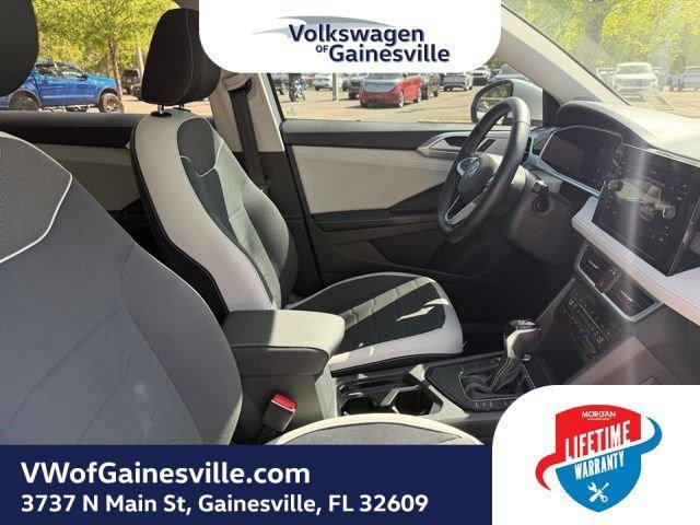 Volkswagen Taos Se Fwd Sport Utility - Thumbnail 9