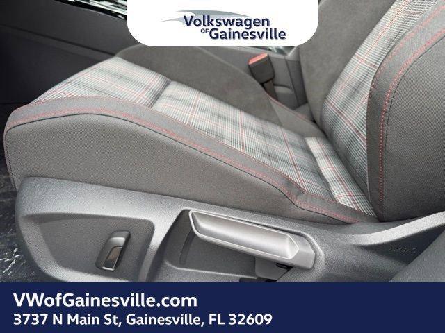 Volkswagen Golf Gti S With Navigation - Thumbnail 14