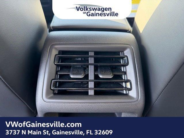 Volkswagen Tiguan Se R-Line Black Fwd Sport Utility - Thumbnail 9