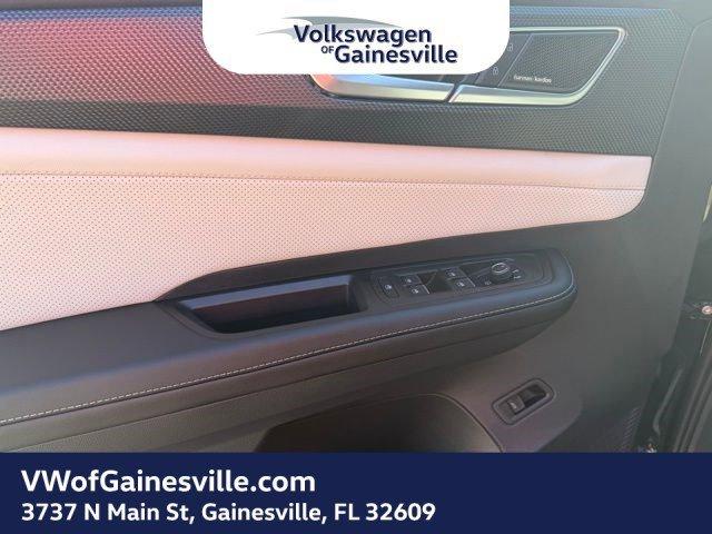 Volkswagen Atlas Cross Sport 2.0T Sel Premium R-Line With Navigation & Awd - Thumbnail 13