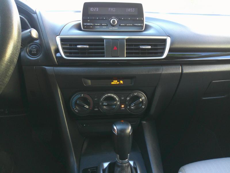 Mazda Mazda3I Sport At 4-Door - Thumbnail 15