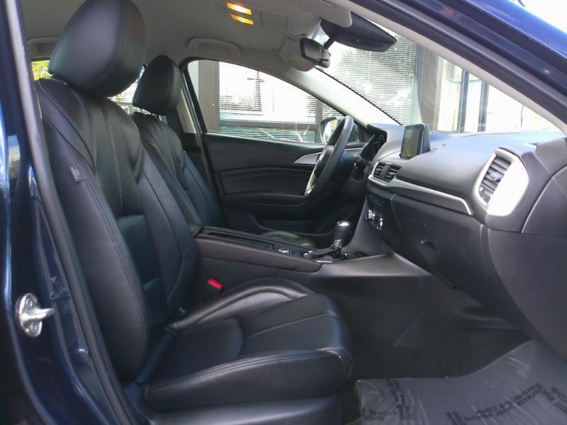 Mazda Mazda3S Touring At 4-Door - Thumbnail 19