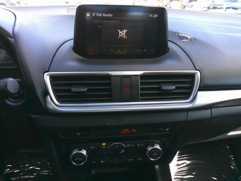 Mazda Mazda3S Touring At 4-Door - Thumbnail 16