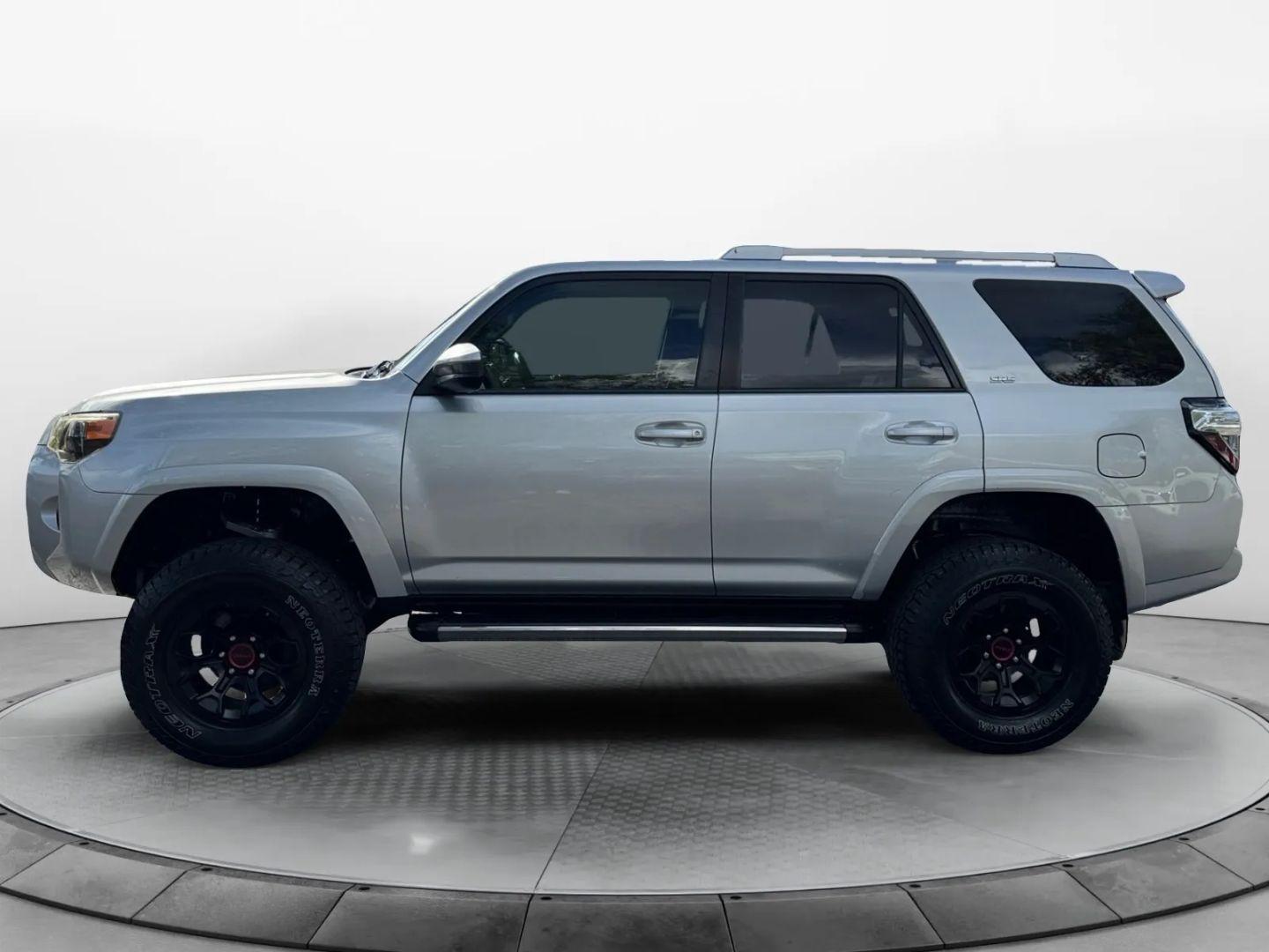 Toyota 4Runner Sr5 Sport Utility 4D - Thumbnail 7
