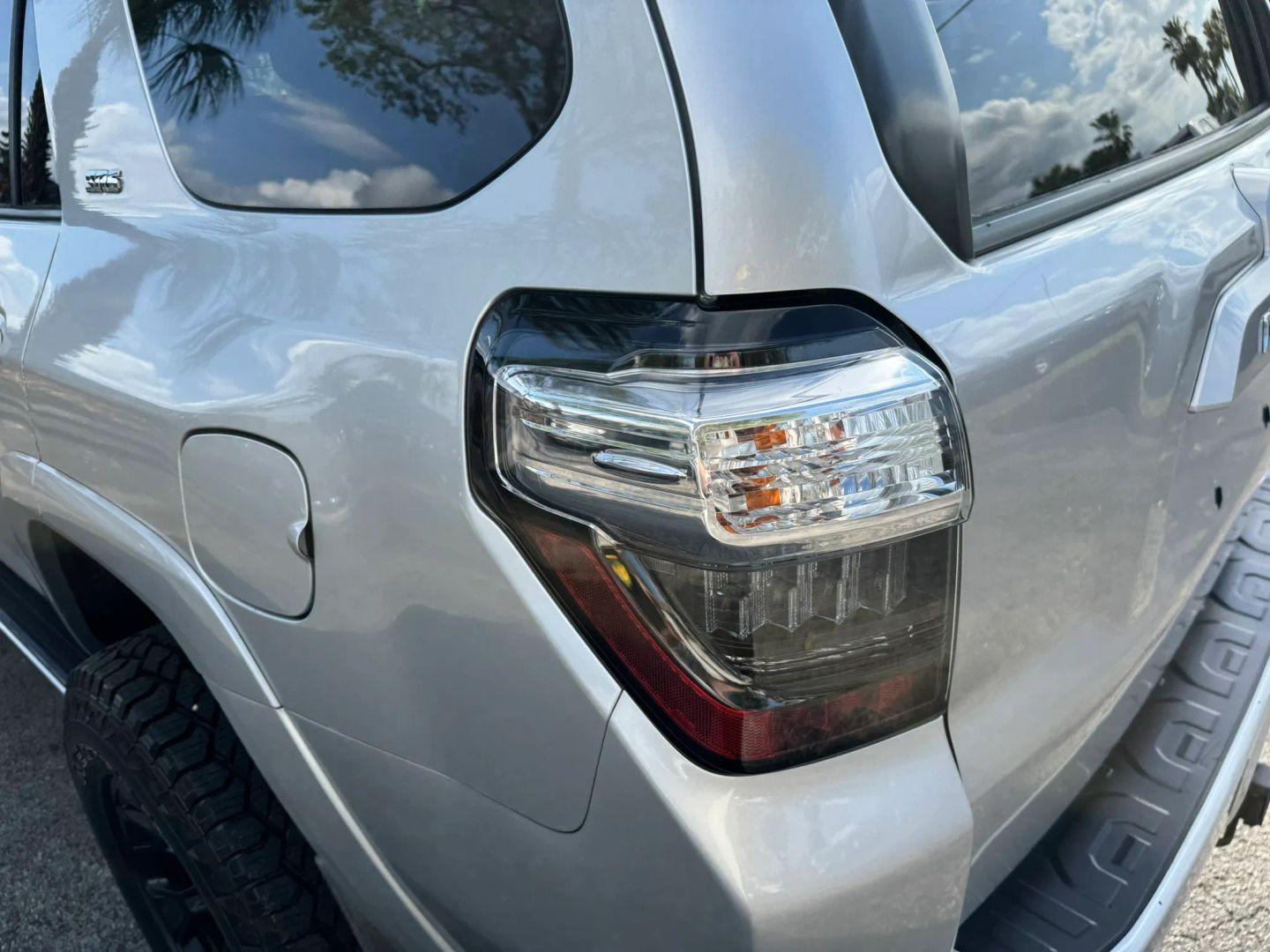 Toyota 4Runner Sr5 Sport Utility 4D - Thumbnail 16