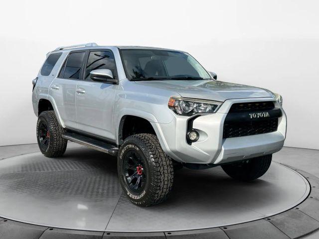Toyota 4Runner Sr5 Sport Utility 4D - View 1