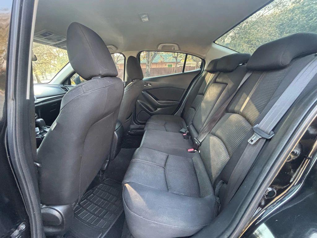 Mazda Mazda3 - Thumbnail 13