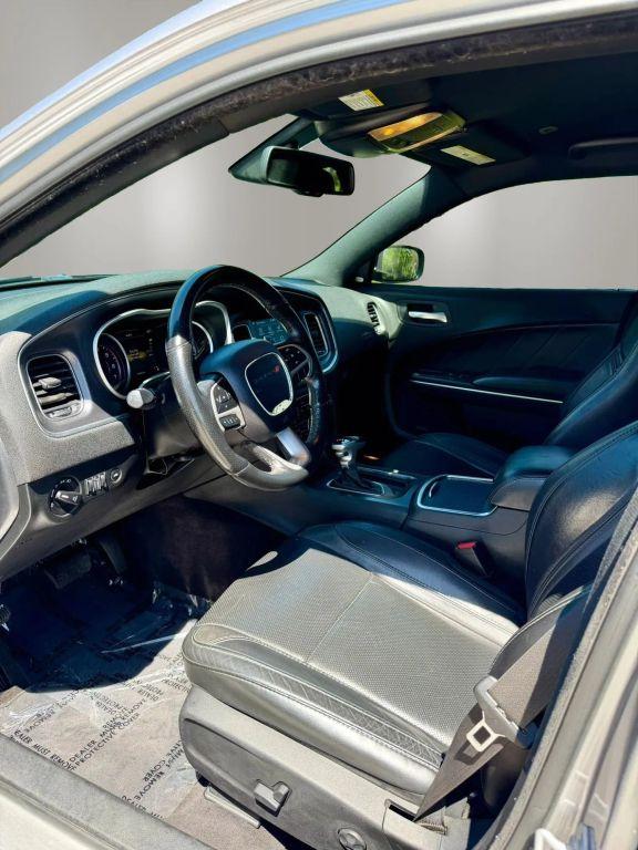 Dodge Charger - Thumbnail 11