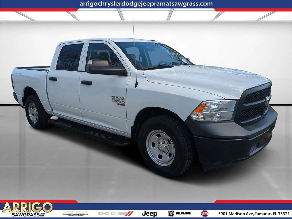 RAM 1500 Classic - View 1