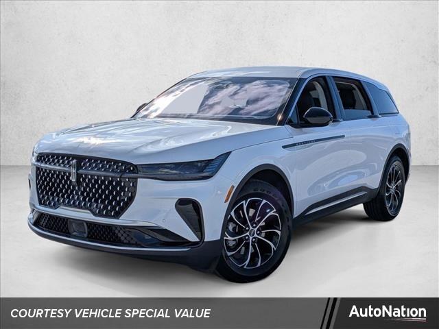 Lincoln Nautilus Premiere - Thumbnail 3