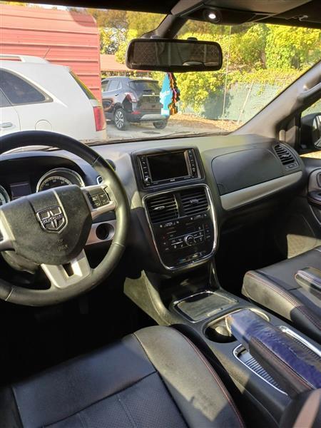 Dodge Grand Caravangt - Thumbnail 5