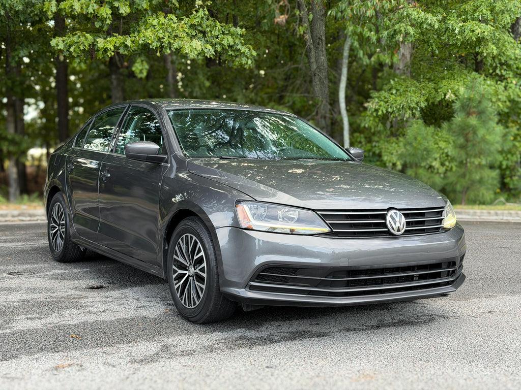 Volkswagen Jetta - Thumbnail 17