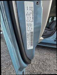 Chrysler Town & Country - Thumbnail 6