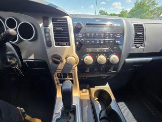 Toyota Tundra Double Cab - Thumbnail 3