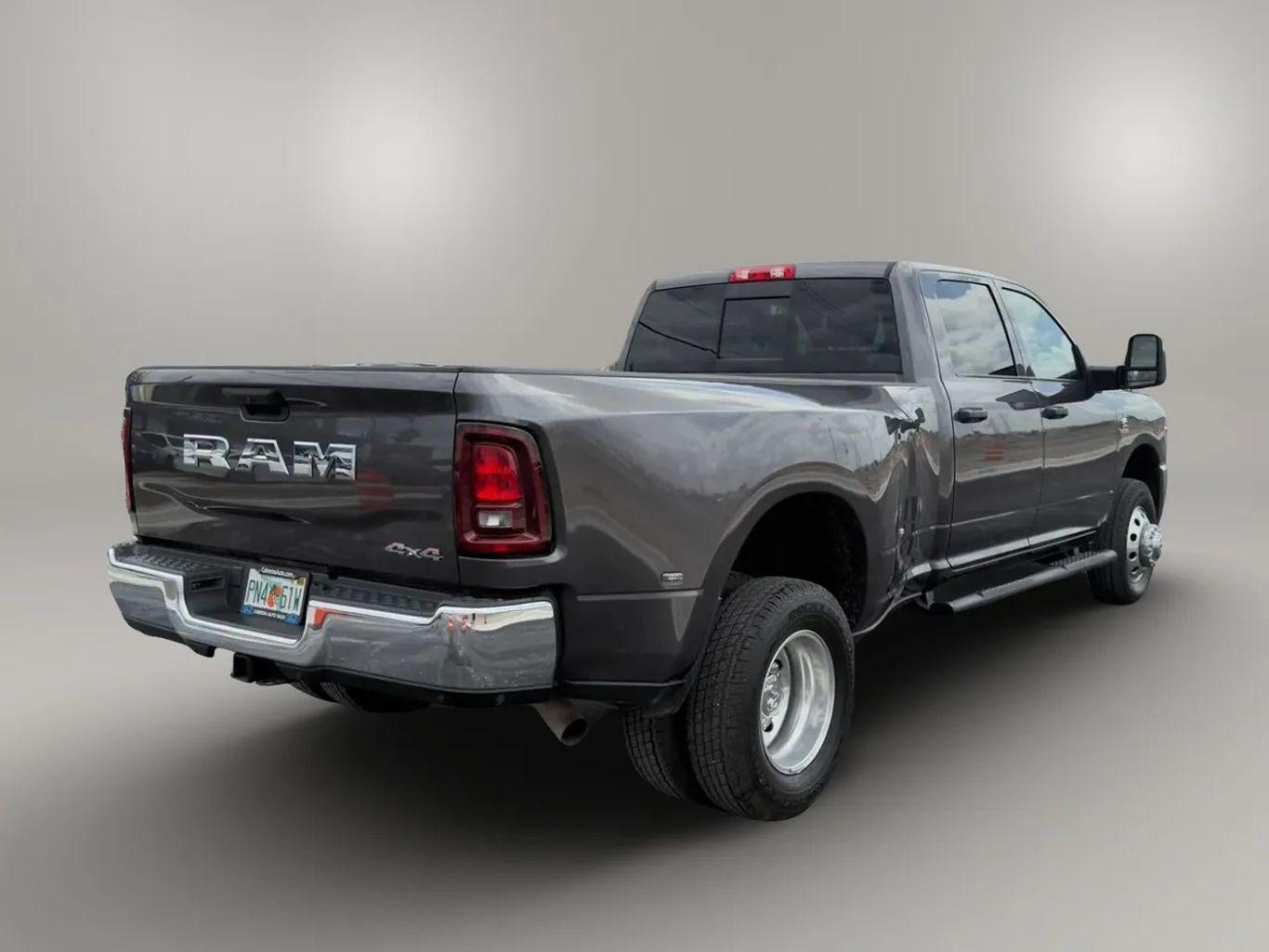Ram 3500 Crew Cab - Thumbnail 12
