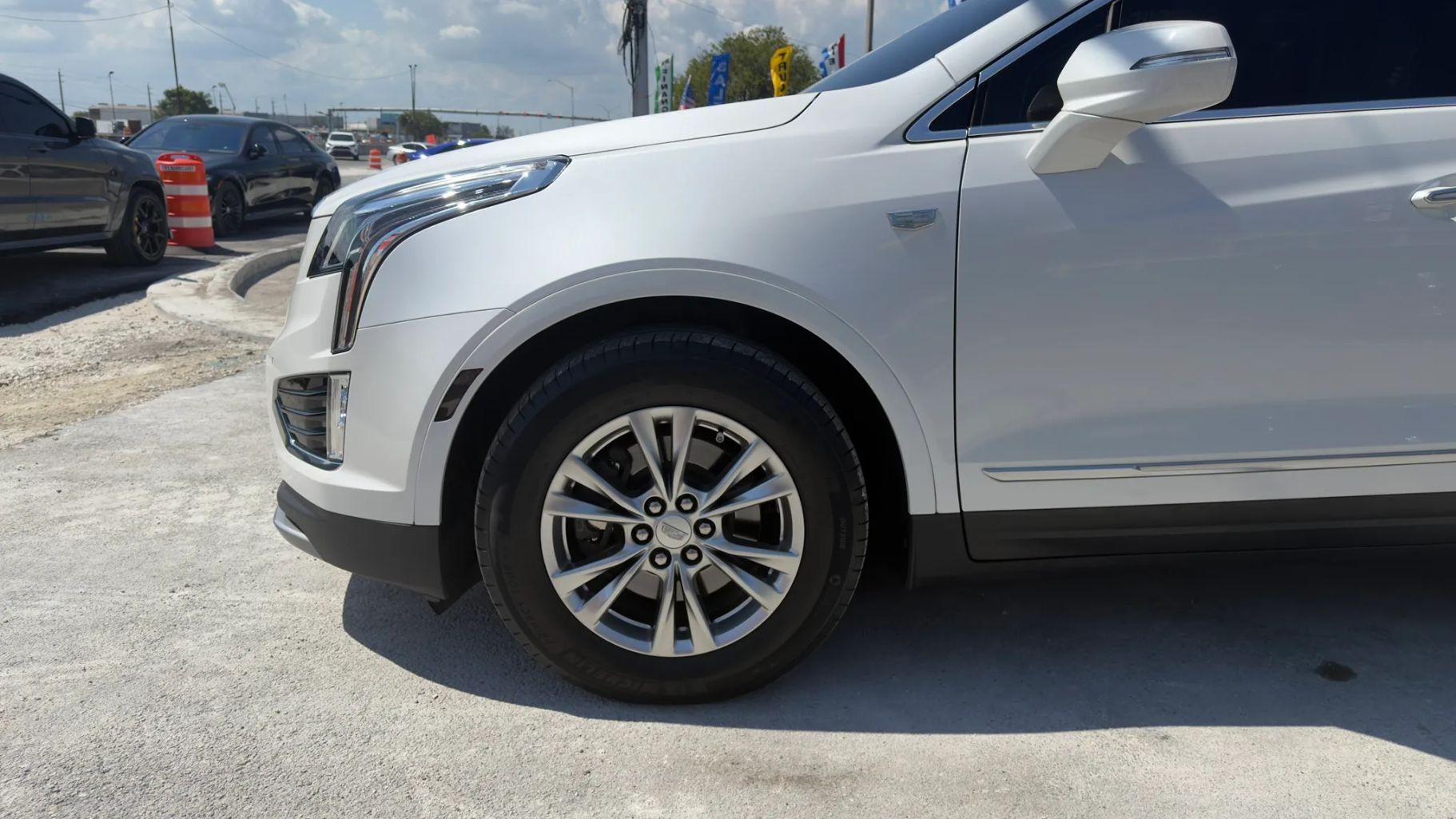 Cadillac Xt5 - Thumbnail 12