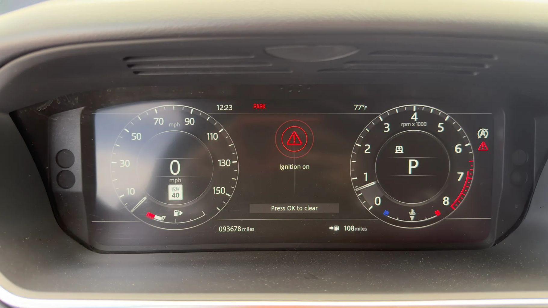 Land Rover Range Rover Sport - Thumbnail 4