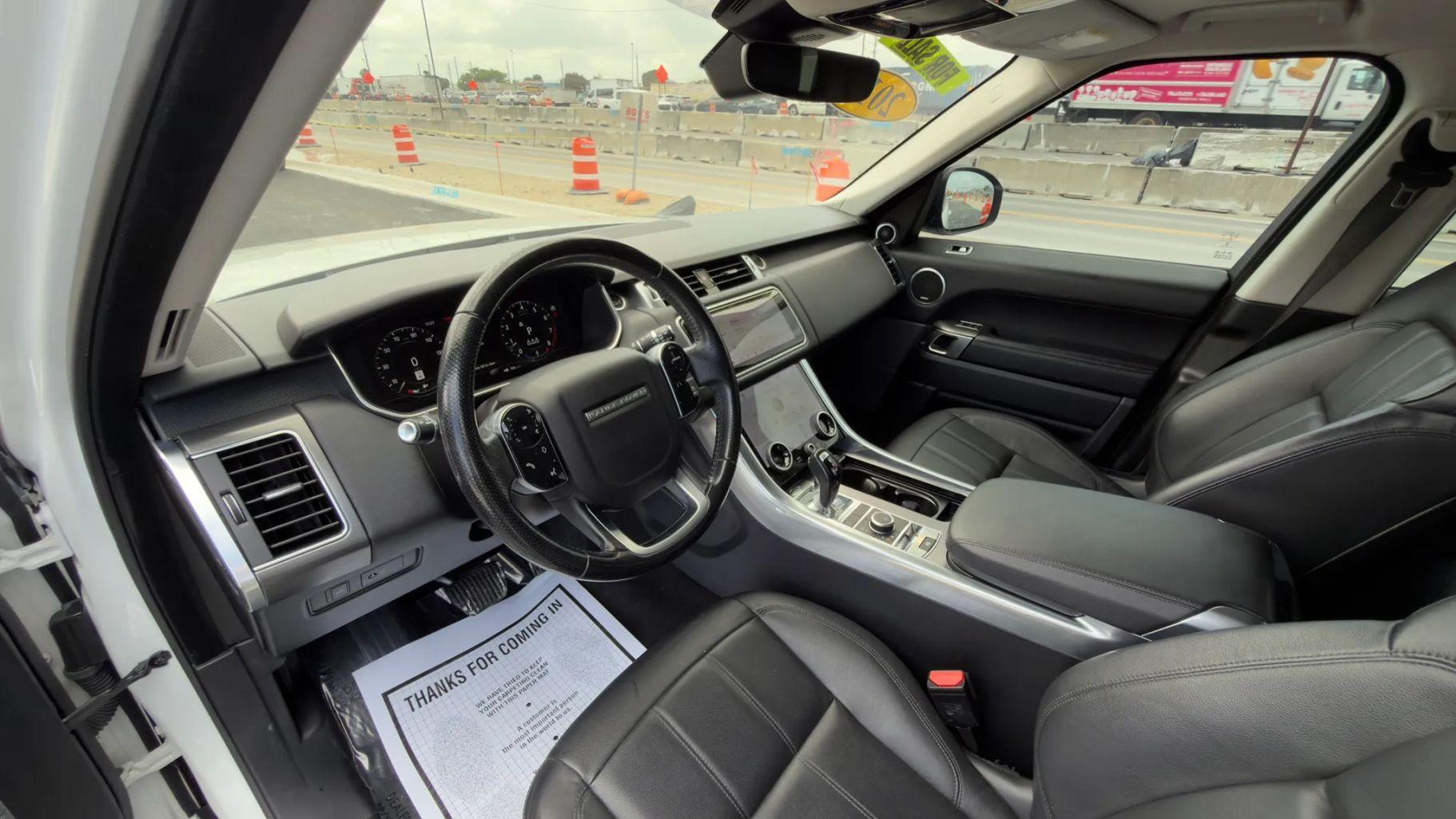 Land Rover Range Rover Sport - Thumbnail 2