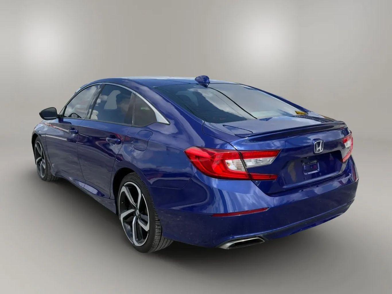 Honda Accord - Thumbnail 11