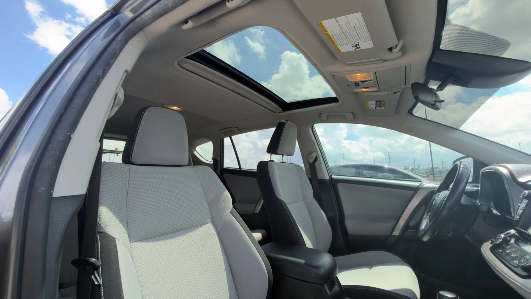 Toyota Rav4 - Thumbnail 17