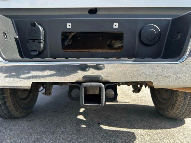 Chevrolet Silverado 1500 Double Cab - Thumbnail 2