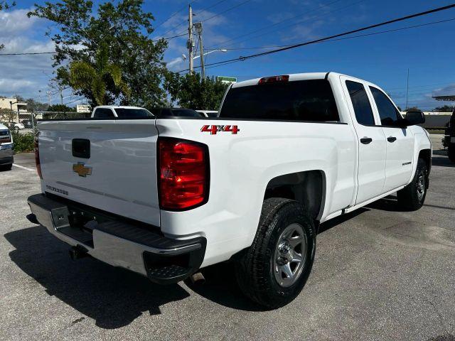 Chevrolet Silverado 1500 Double Cab - Thumbnail 13