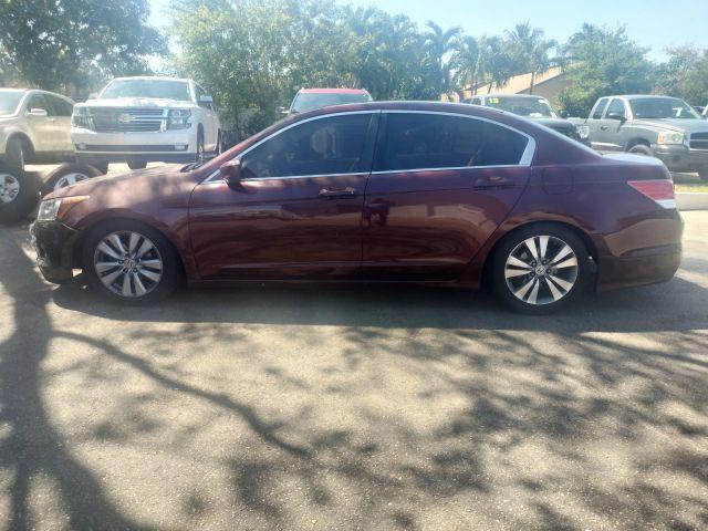 Honda Accord - Thumbnail 2