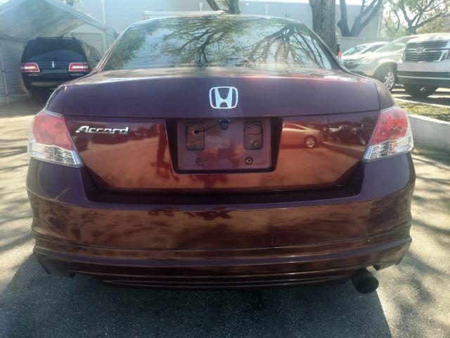 Honda Accord - Thumbnail 3