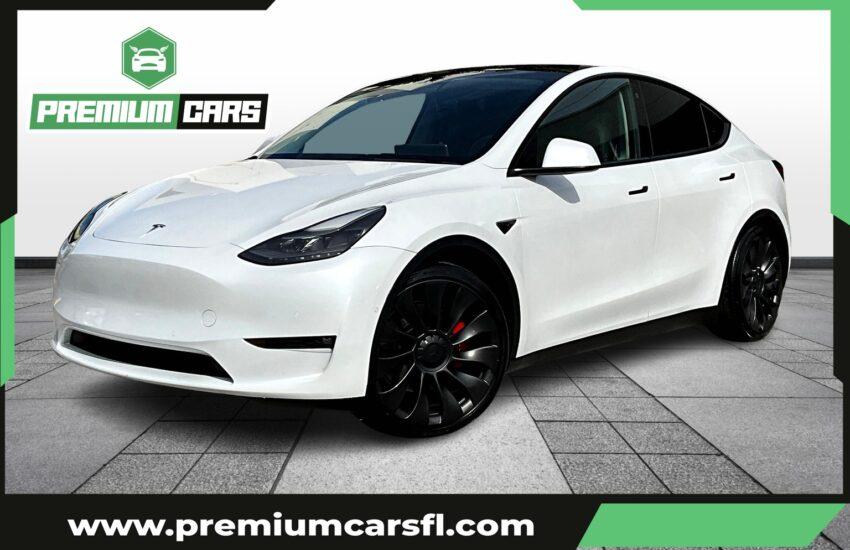 Tesla Model Y Performance Sport Utility 4D - Thumbnail 2