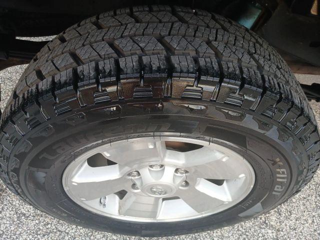 Toyota Tacoma Double Cab - Thumbnail 4