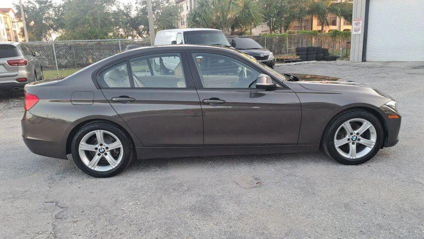 Bmw 3 Series - Thumbnail 13