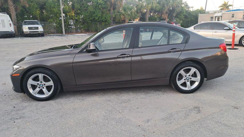 Bmw 3 Series - Thumbnail 9