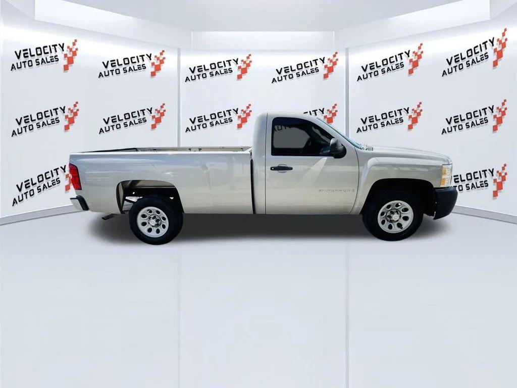 Chevrolet Silverado 1500 Regular Cab - Thumbnail 4