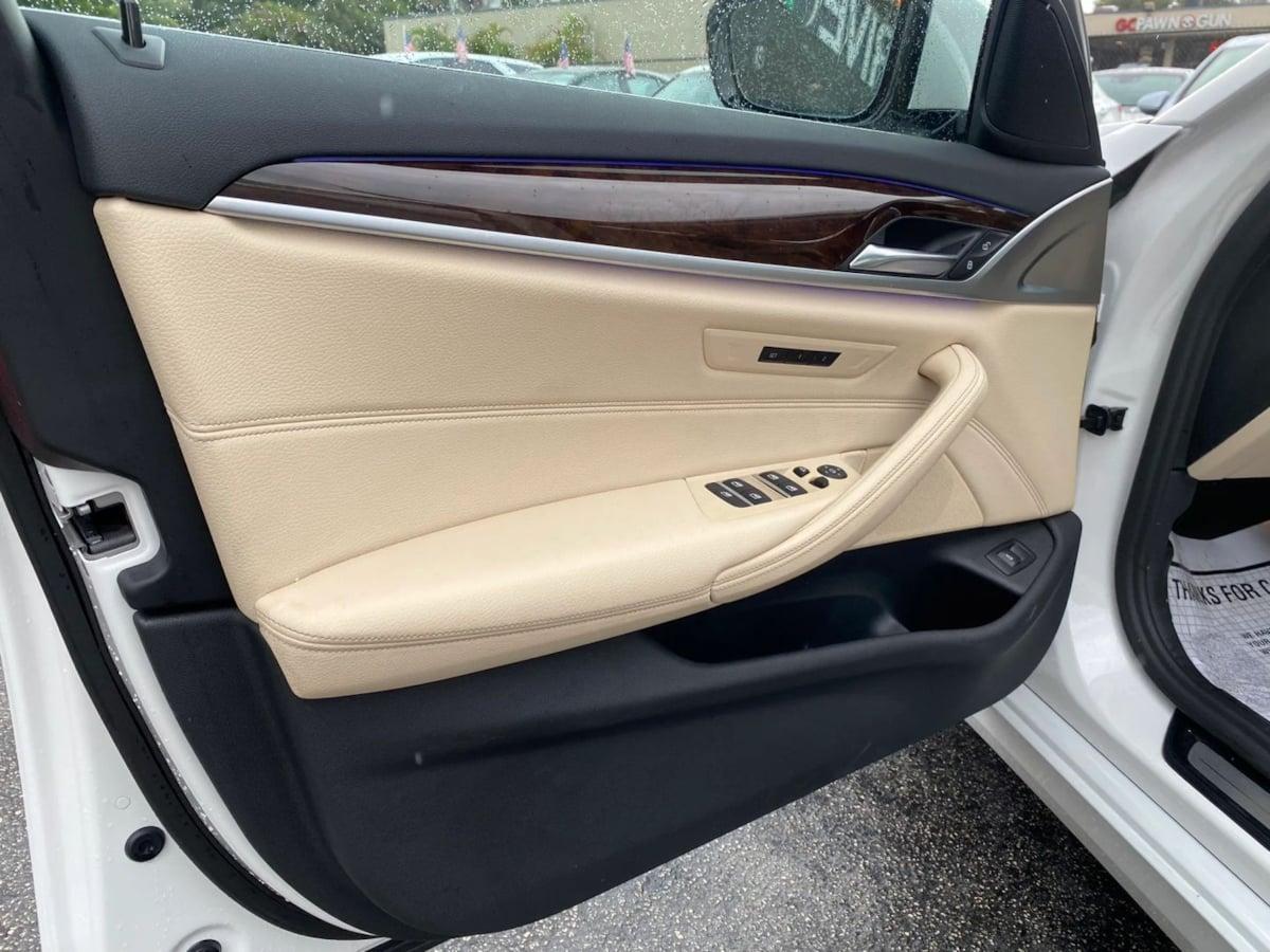 Bmw 5 Series 530I - Thumbnail 8