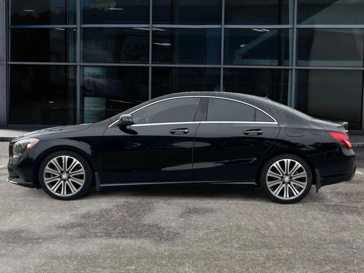 Mercedes-Benz Cla 250 Coupe - Thumbnail 4