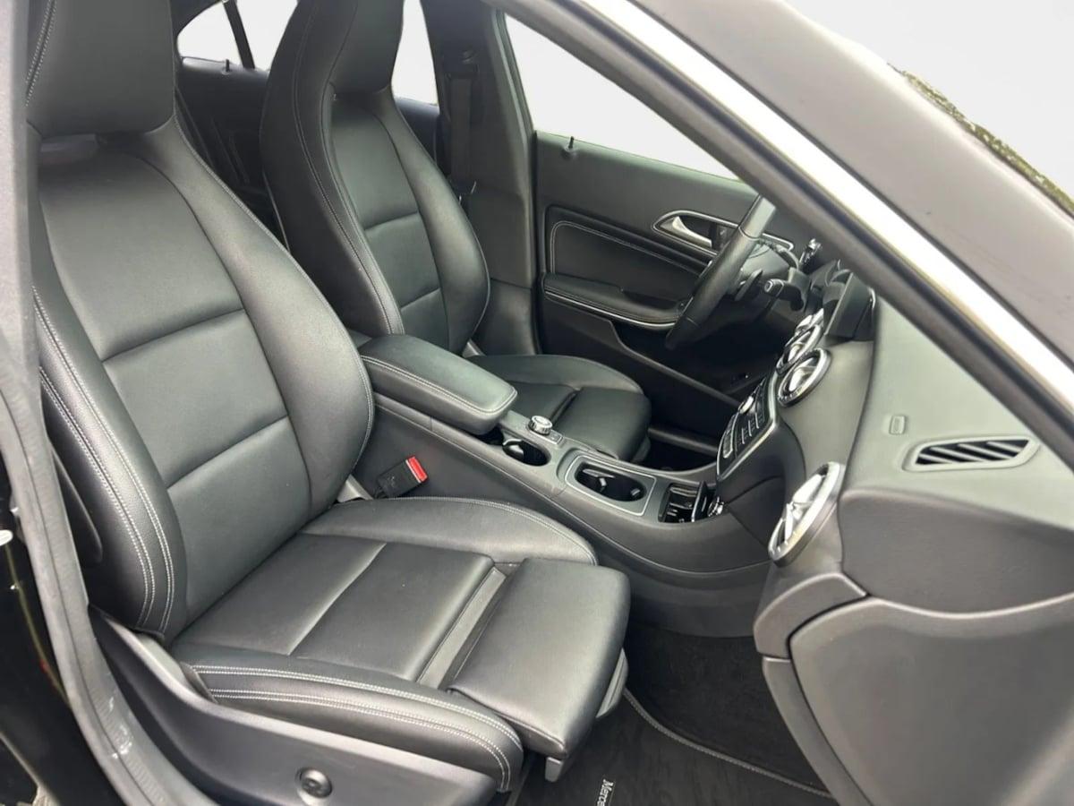 Mercedes-Benz Cla 250 Coupe - Thumbnail 16