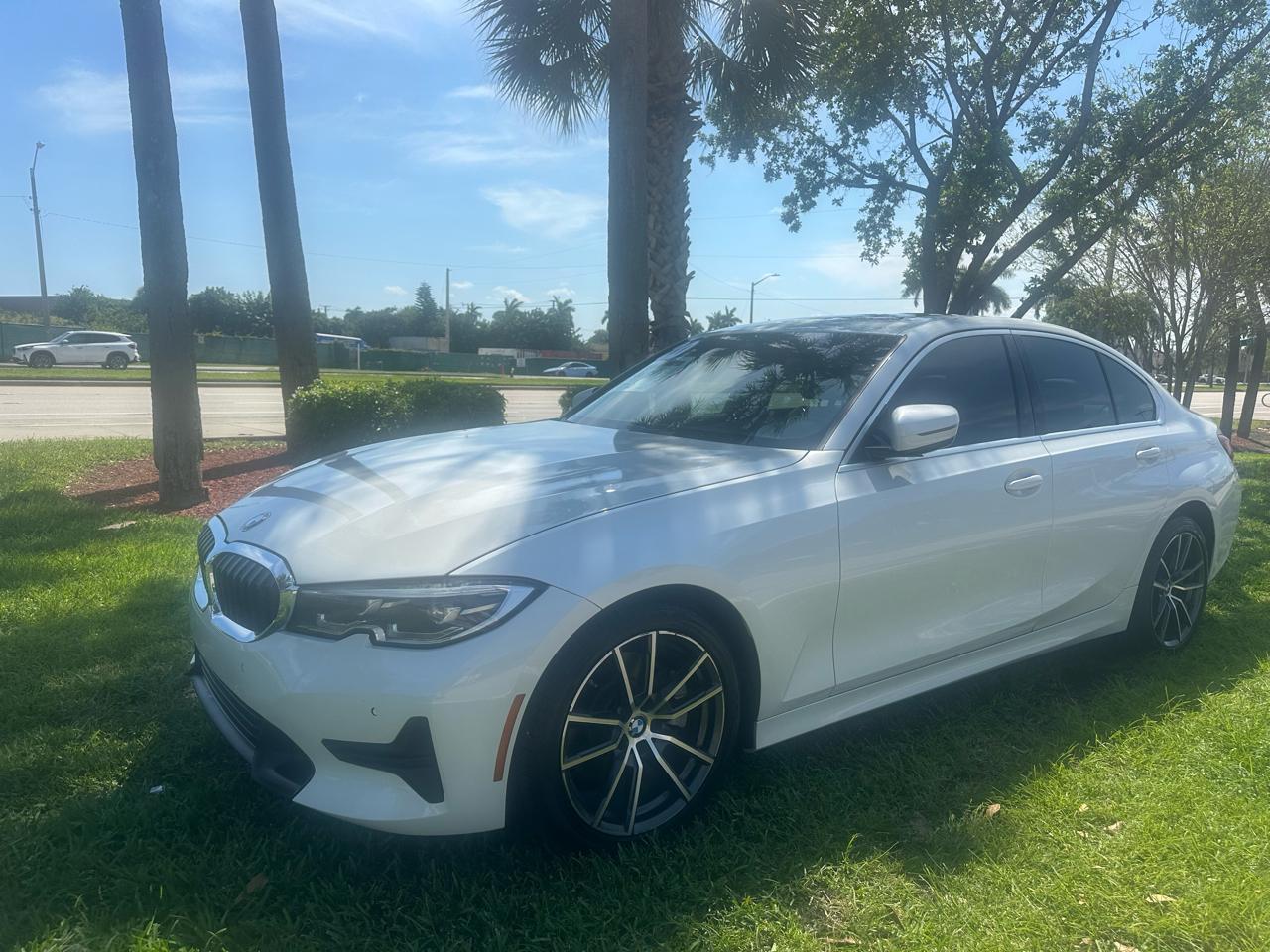 Bmw 3-Series330I - Thumbnail 13