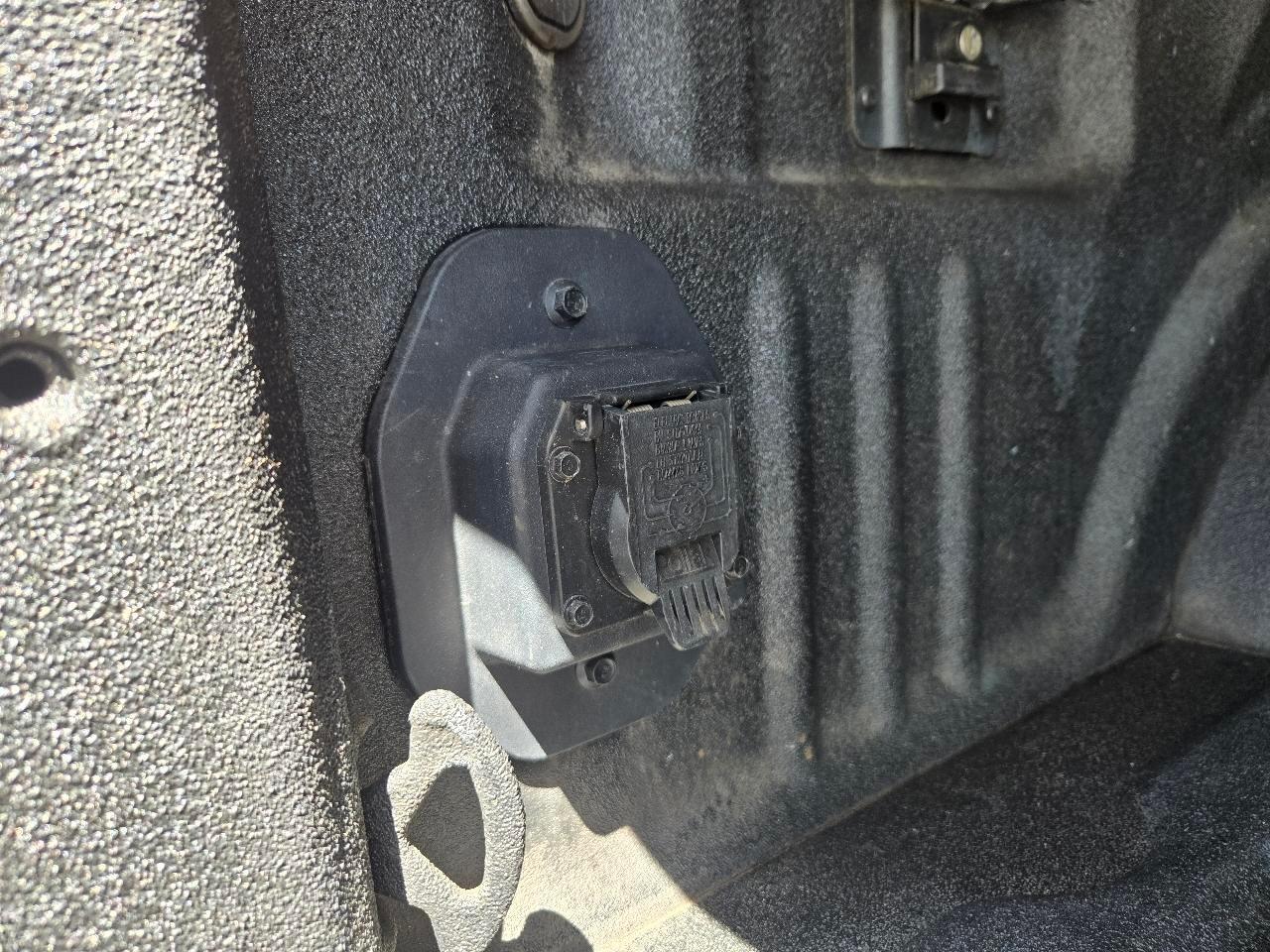 Ford F-350 Sdking Ranch Crew Cab 4Wd - Thumbnail 12