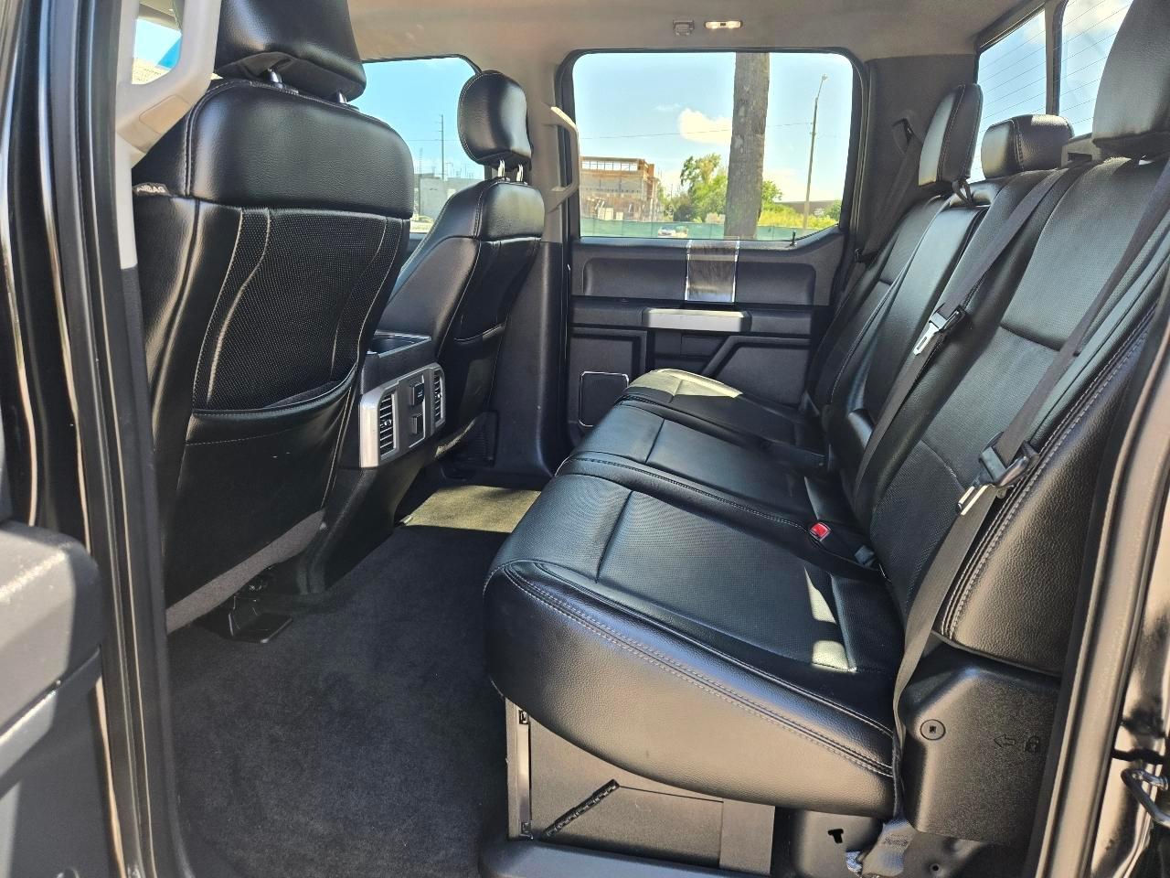 Ford F-350 Sdking Ranch Crew Cab 4Wd - Thumbnail 20