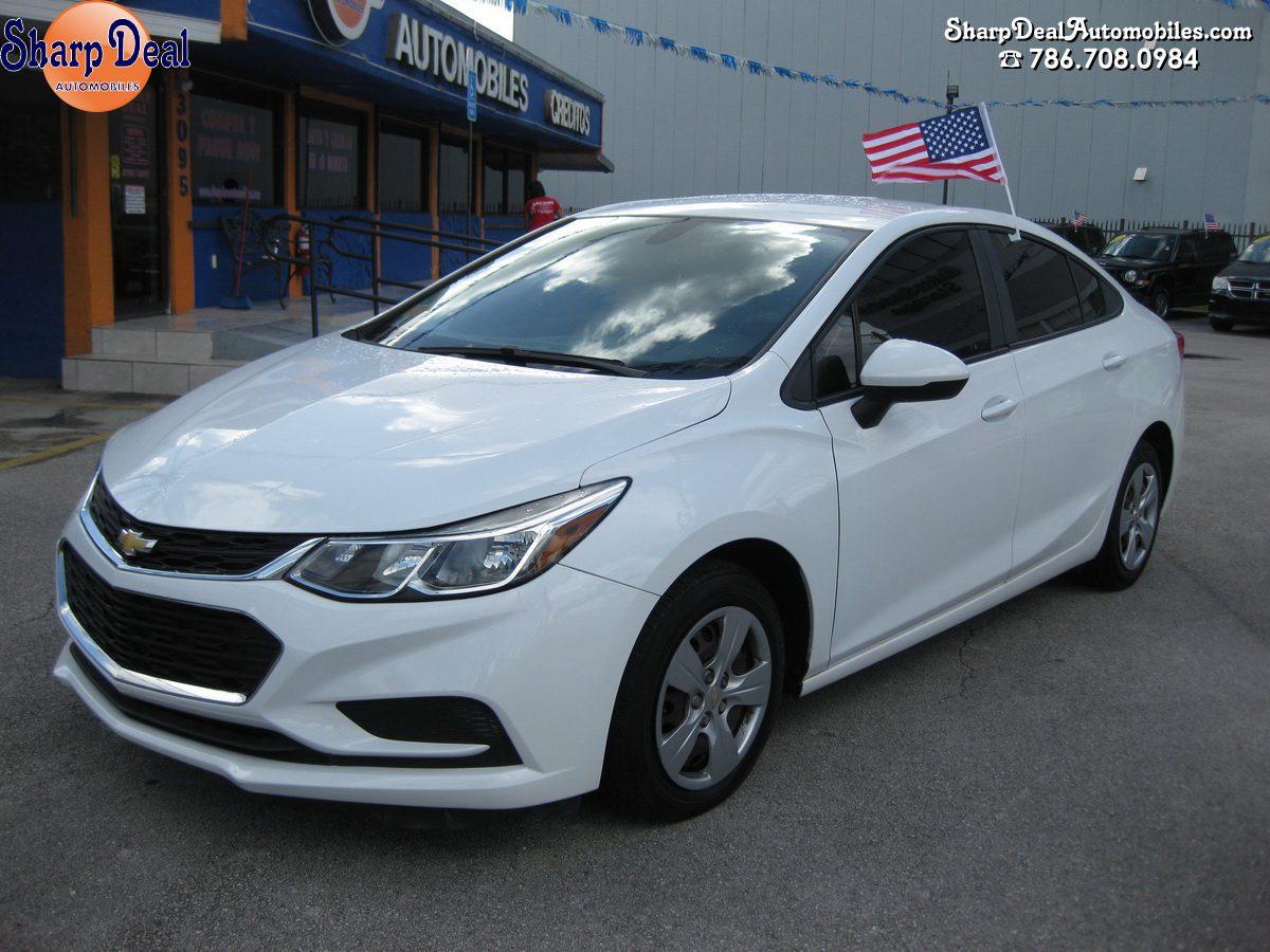 Chevrolet Cruze - View 1