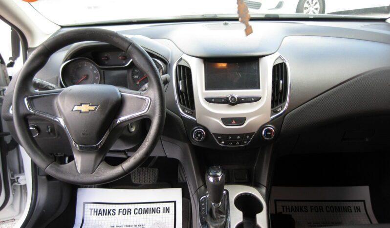 Chevrolet Cruze - Thumbnail 13