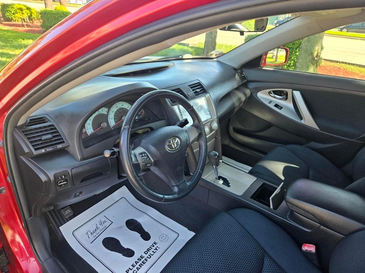 Toyota Camrybase 6-Spd At - Thumbnail 9