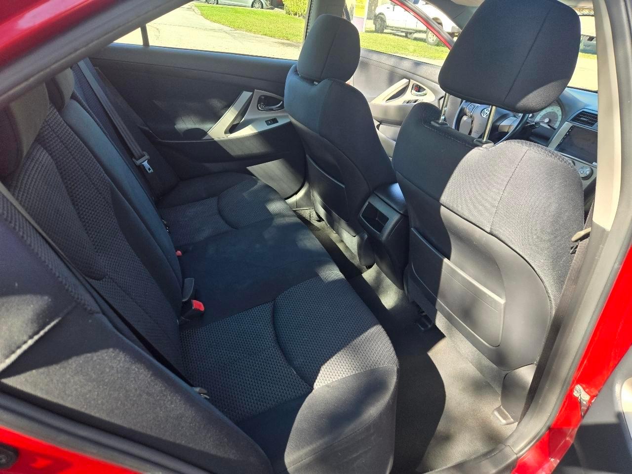 Toyota Camrybase 6-Spd At - Thumbnail 15